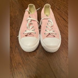NWT Pink Converse-9